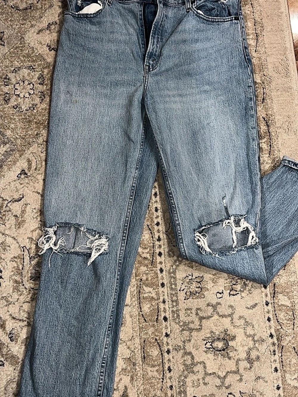 Abercrombie & Fitch High Rise 90s Straight Jean Distressed Straight Leg Jeans in